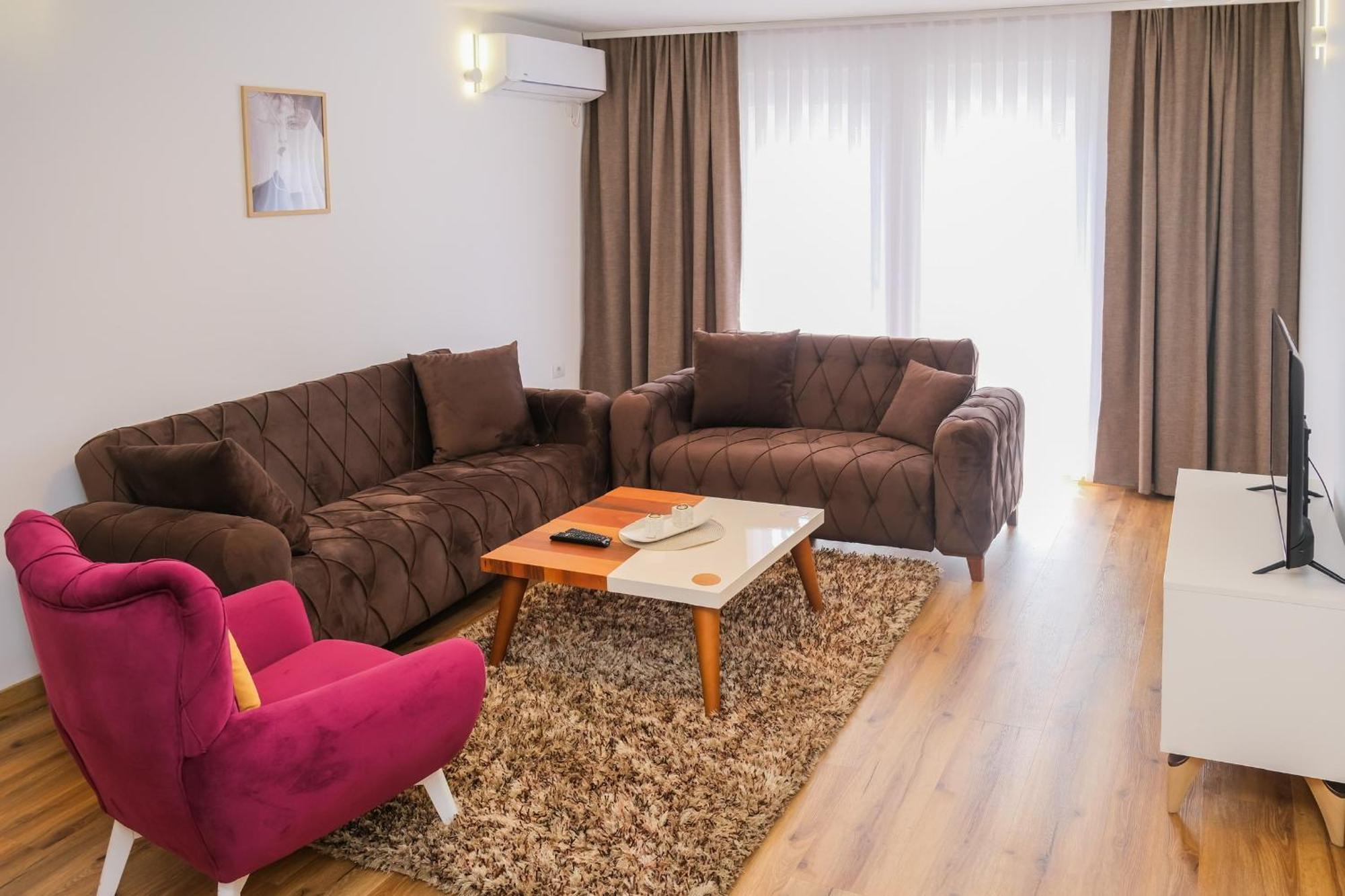 Nest Apartments Gjakova Zewnętrze zdjęcie